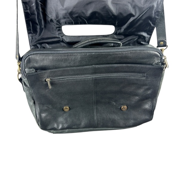 Wilson’s Leather Vintage Black Leather Messenger Bag - Picture 7 of 12